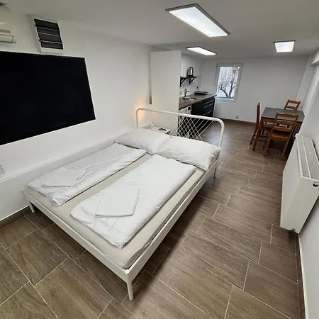 Benjamin Apartman